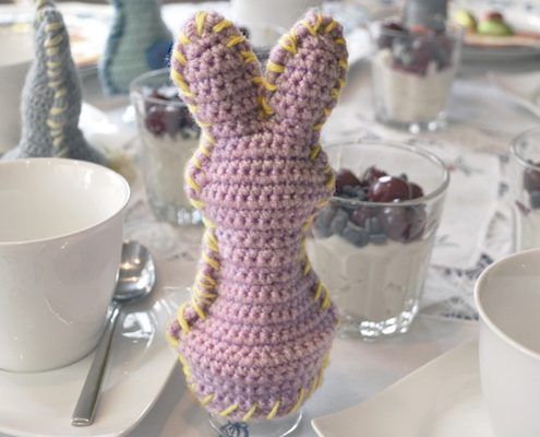 Gehäkelte Hasen als Eierwärmer schnell und einfach zu Ostern
