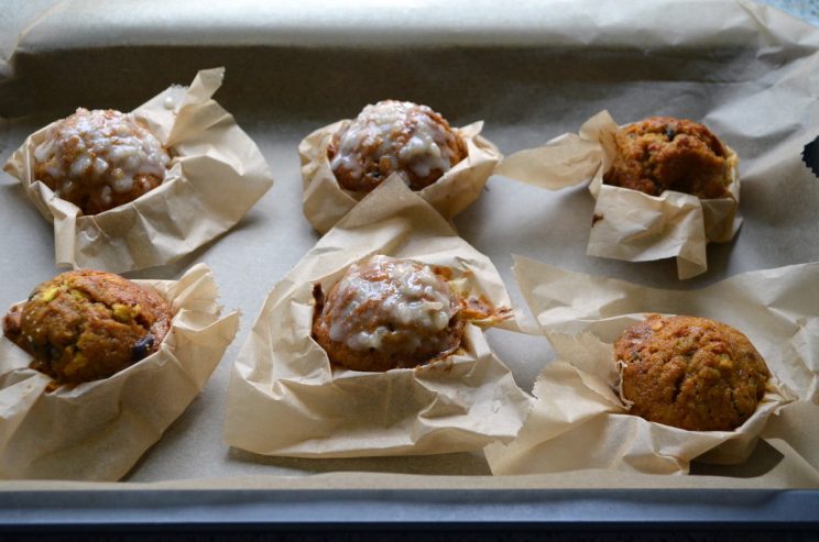 Rezept für Muffins mit Kürbis und Walnüssen - Backidee zu Halloween